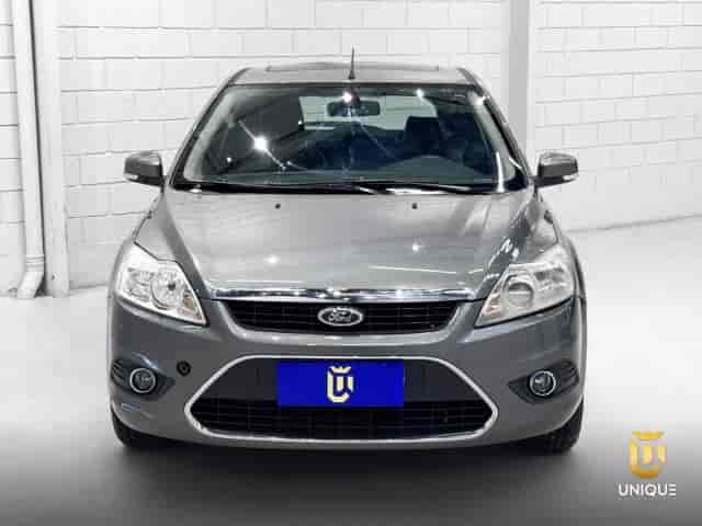 Prévia do banner — Unique Automóveis (slide 4)