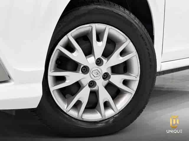 Prévia do banner — Unique Automóveis (slide 4)