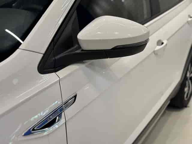 Prévia do banner — Unique Automóveis (slide 4)