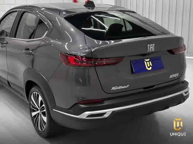 Prévia do banner — Unique Automóveis (slide 4)