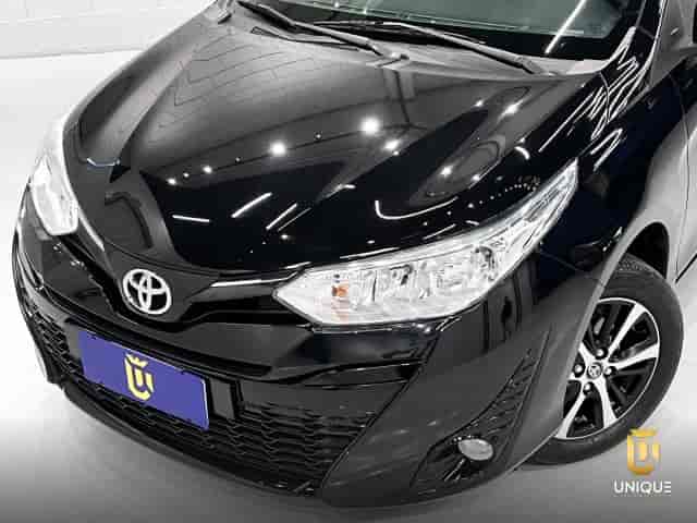 Prévia do banner — Unique Automóveis (slide 3)