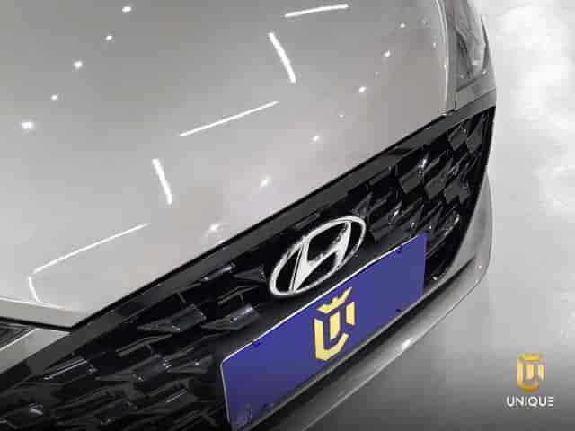 Prévia do banner — Unique Automóveis (slide 4)