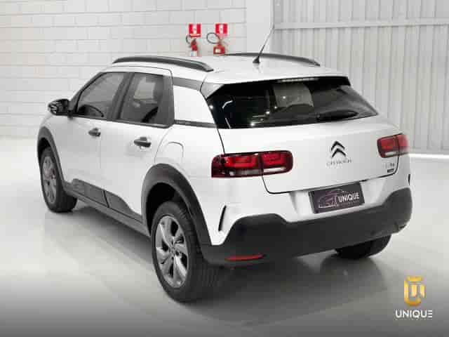 Prévia do banner — Unique Automóveis (slide 2)