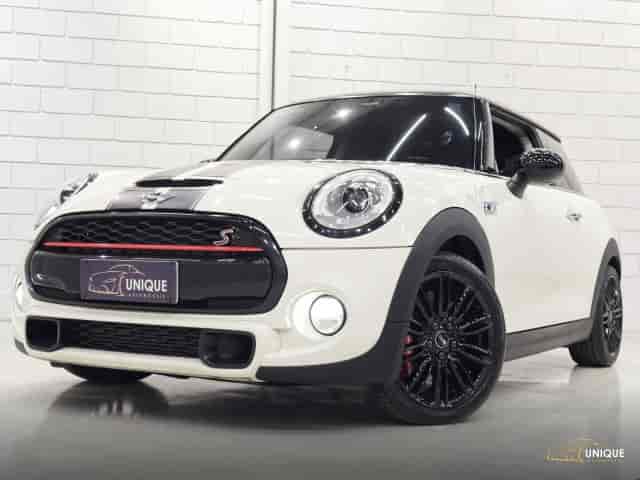 Prévia do banner — Unique Automóveis (slide 2)