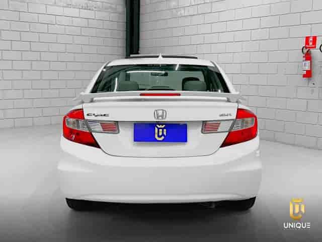 Prévia do banner — Unique Automóveis (slide 4)