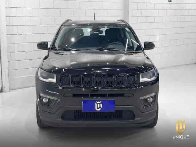 Prévia do banner — Unique Automóveis (slide 3)