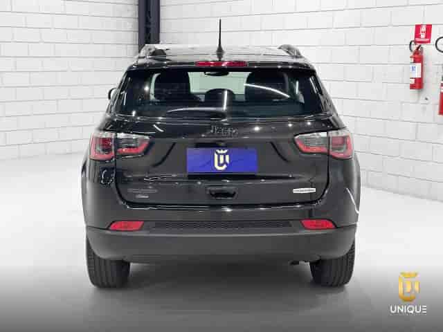 Prévia do banner — Unique Automóveis (slide 4)