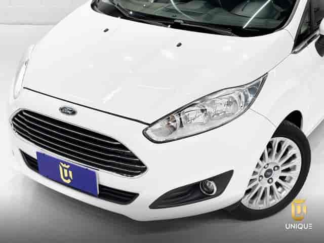 Prévia do banner — Unique Automóveis (slide 3)