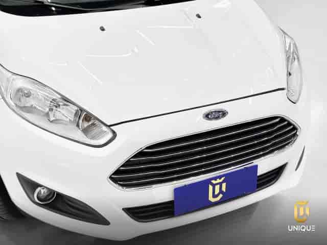 Prévia do banner — Unique Automóveis (slide 4)