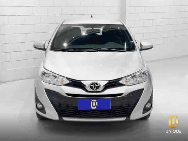 Prévia do banner — Unique Automóveis (slide 4)