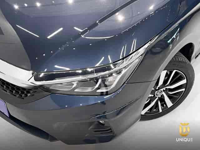 Prévia do banner — Unique Automóveis (slide 3)