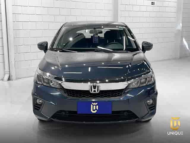 Prévia do banner — Unique Automóveis (slide 4)