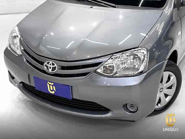 Prévia do banner — Unique Automóveis (slide 3)