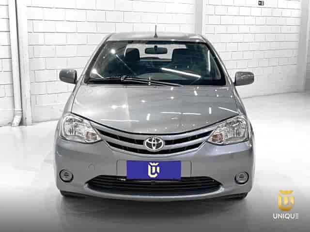 Prévia do banner — Unique Automóveis (slide 4)