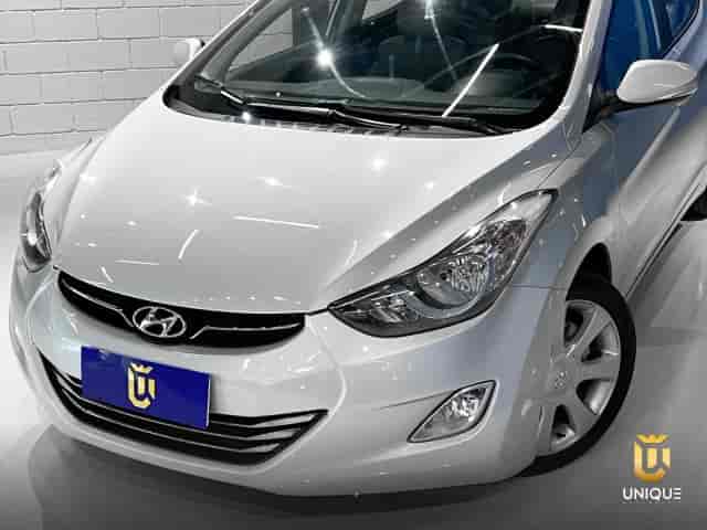 Prévia do banner — Unique Automóveis (slide 3)