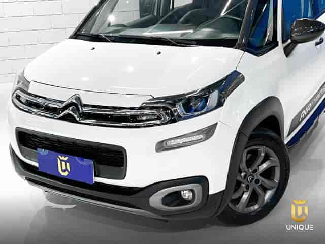 Prévia do banner — Unique Automóveis (slide 3)