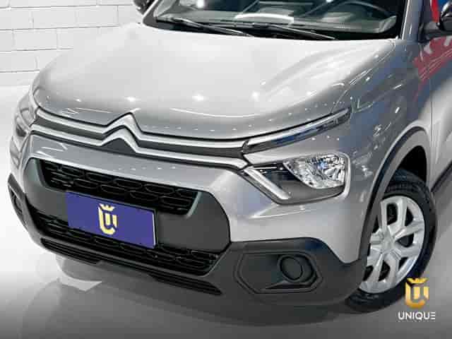 Prévia do banner — Unique Automóveis (slide 3)