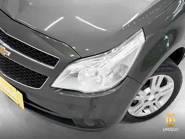 Prévia do banner — Unique Automóveis (slide 3)