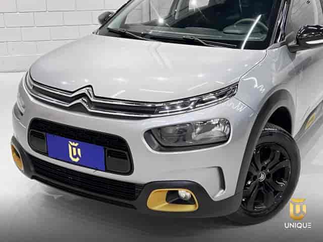 Prévia do banner — Unique Automóveis (slide 3)