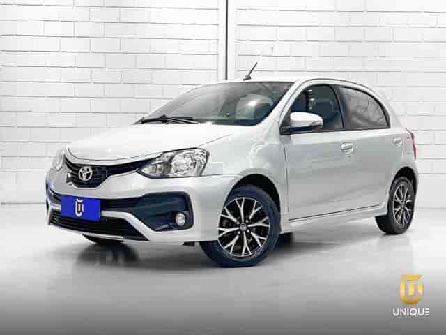 Prévia do banner — Unique Automóveis (slide 2)