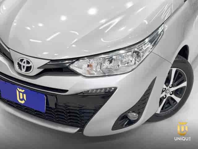 Prévia do banner — Unique Automóveis (slide 3)