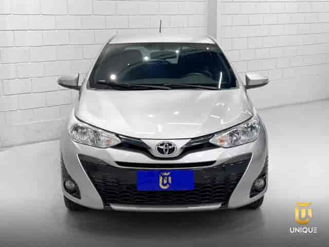 Prévia do banner — Unique Automóveis (slide 4)