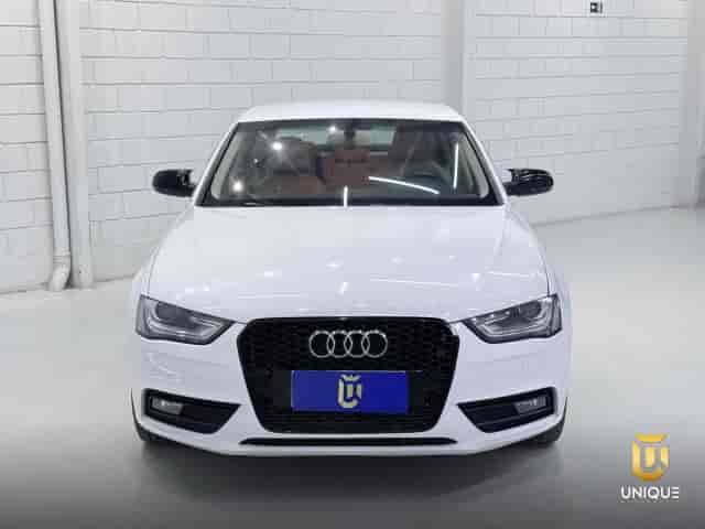 Prévia do banner — Unique Automóveis (slide 4)