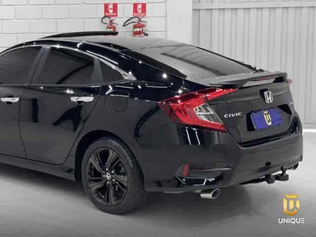 Prévia do banner — Unique Automóveis (slide 4)