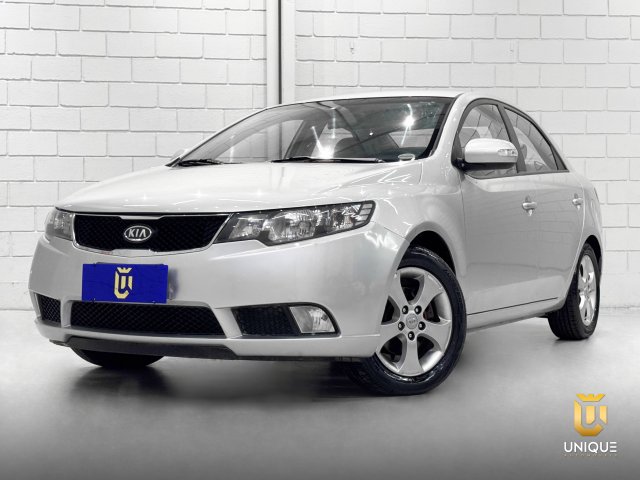 Kia Cerato 2011 vale a pena? Consumo, manutencao e preco do sedan em Indaiatuba - foto 2